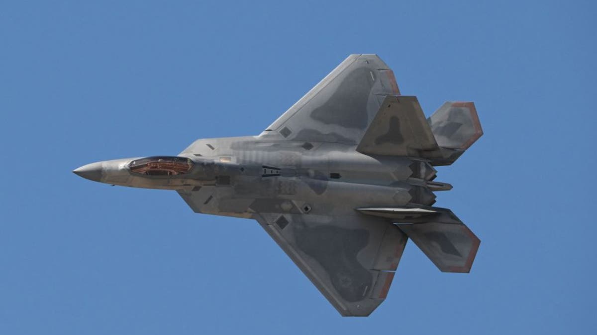 A US F-22 Raptor flies in Chile