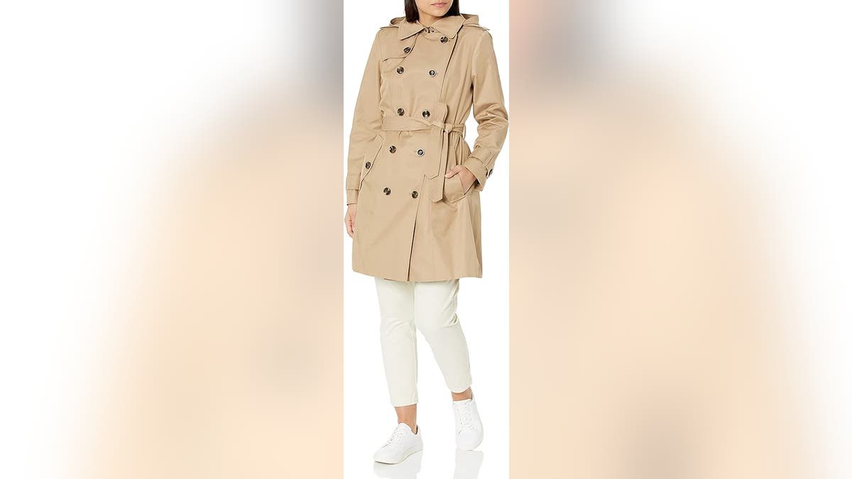 La gabardina se convertirá en un básico de tu look de otoño y primavera.