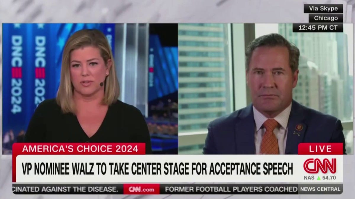 Deputado Mike Waltz na CNN