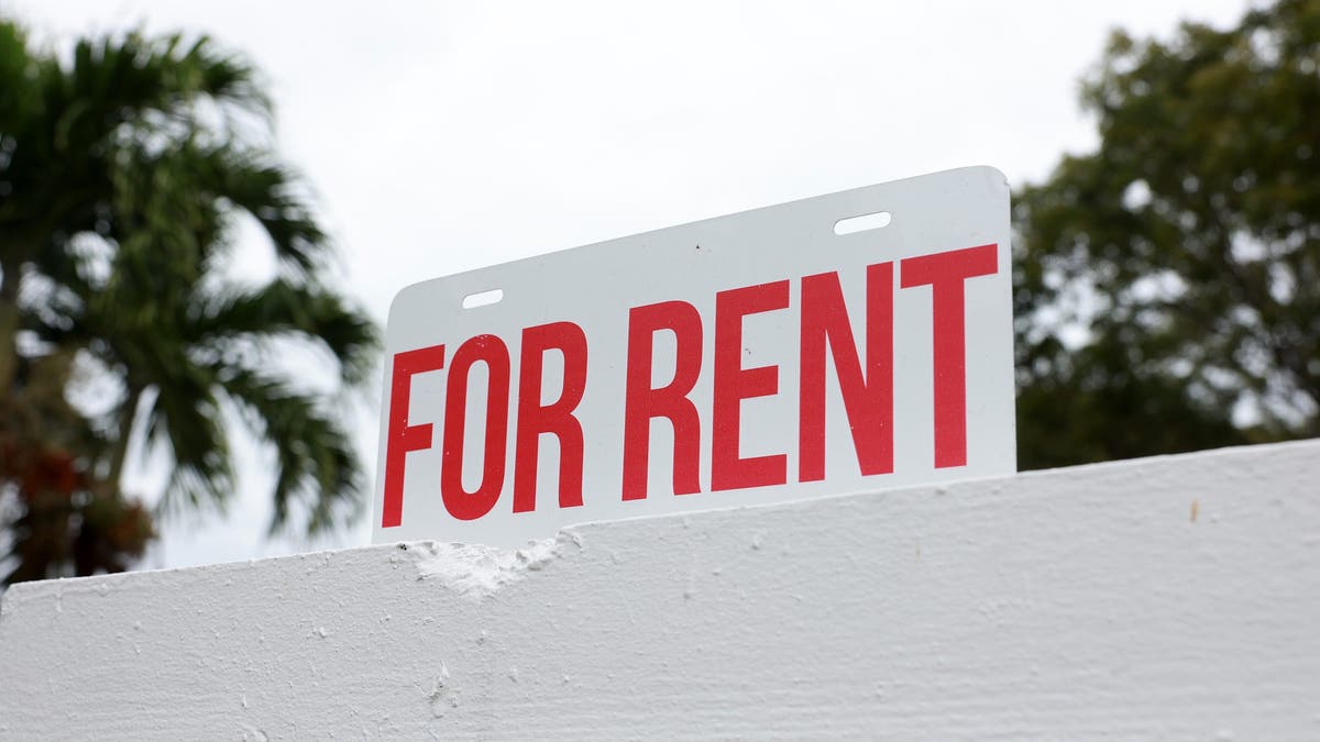 Sign “For rent”