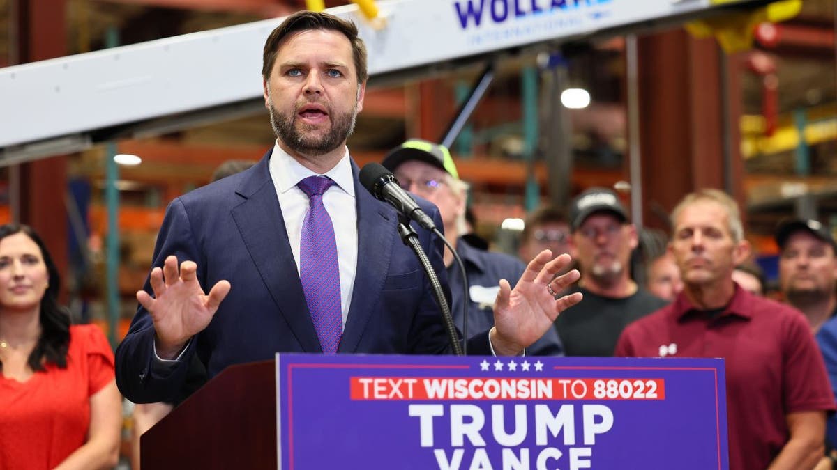 Close-up photo of JD Vance at the podium