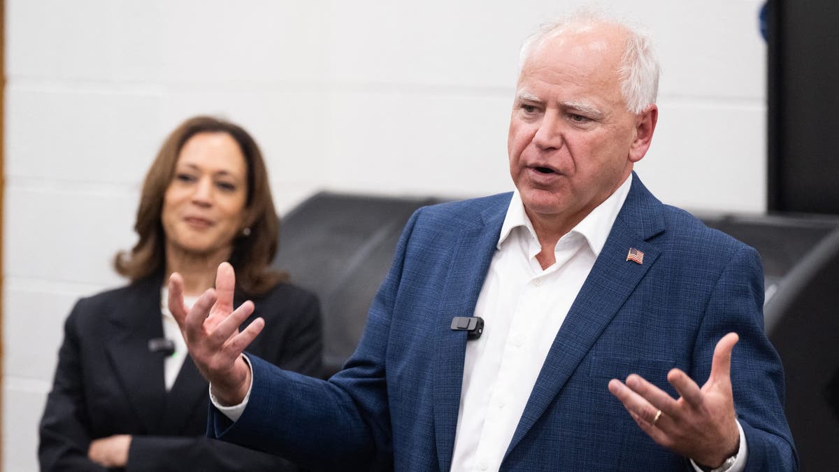 Tim Walz ve Kamala Harris