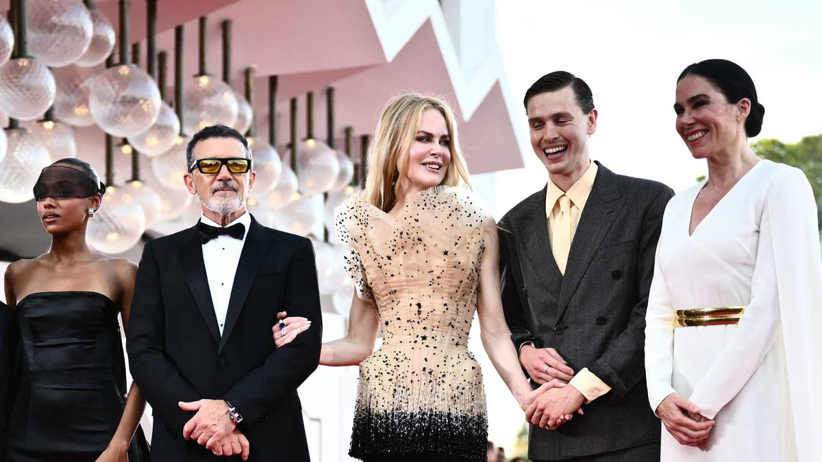 sophie wilde, antonio banderas, nicole kidman, harris dickinson and halina