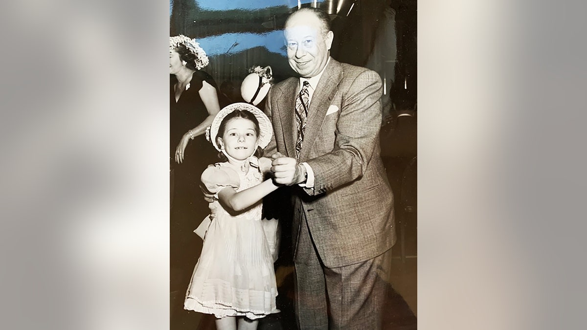 Bert Lahr dancing with Jane Lahr