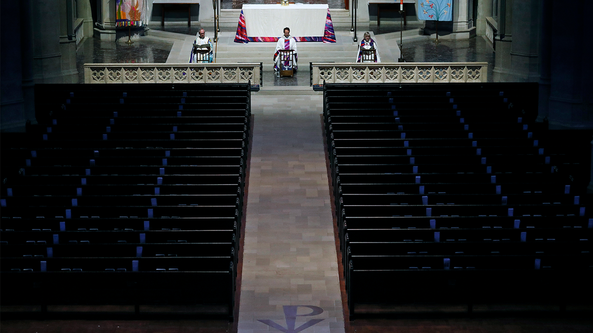 Pic of inside of Grace Cathedral 