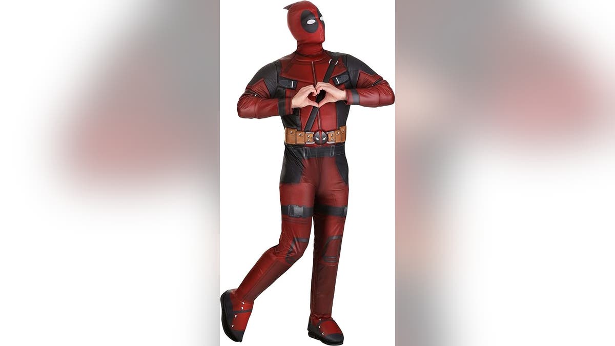 A los fans de Deadpool les encantará este look.