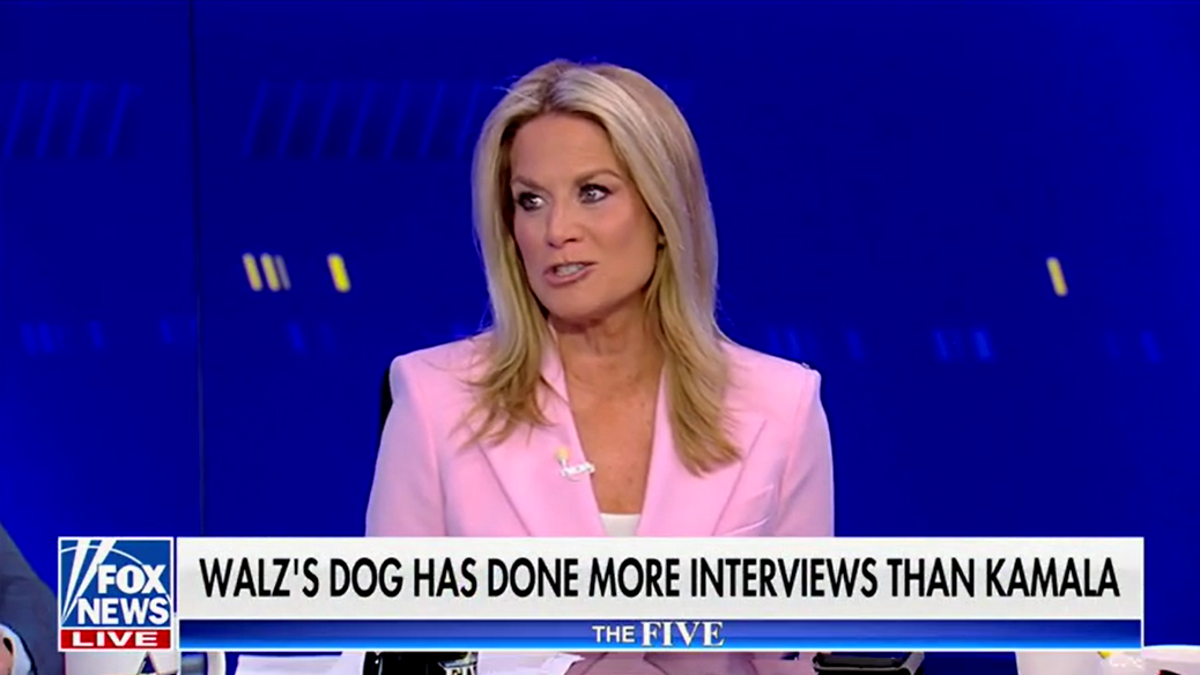 A apresentadora da Fox News Martha MacCallum fala