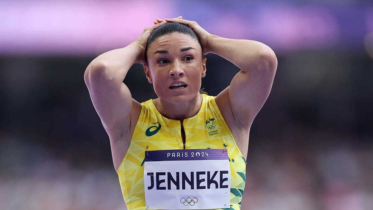 Michelle Jenneke reacciona tras competir 