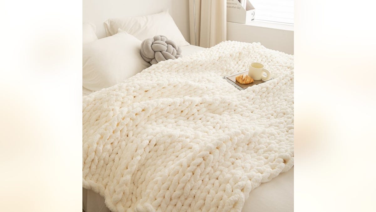 Get the viral chunky knit blanket this fall.?