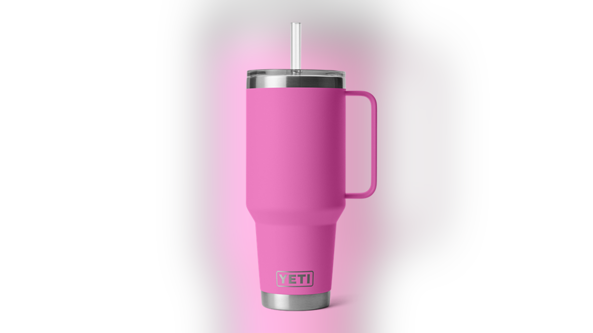 Yeti tiene opciones de botellas de agua duraderas y con estilo. 