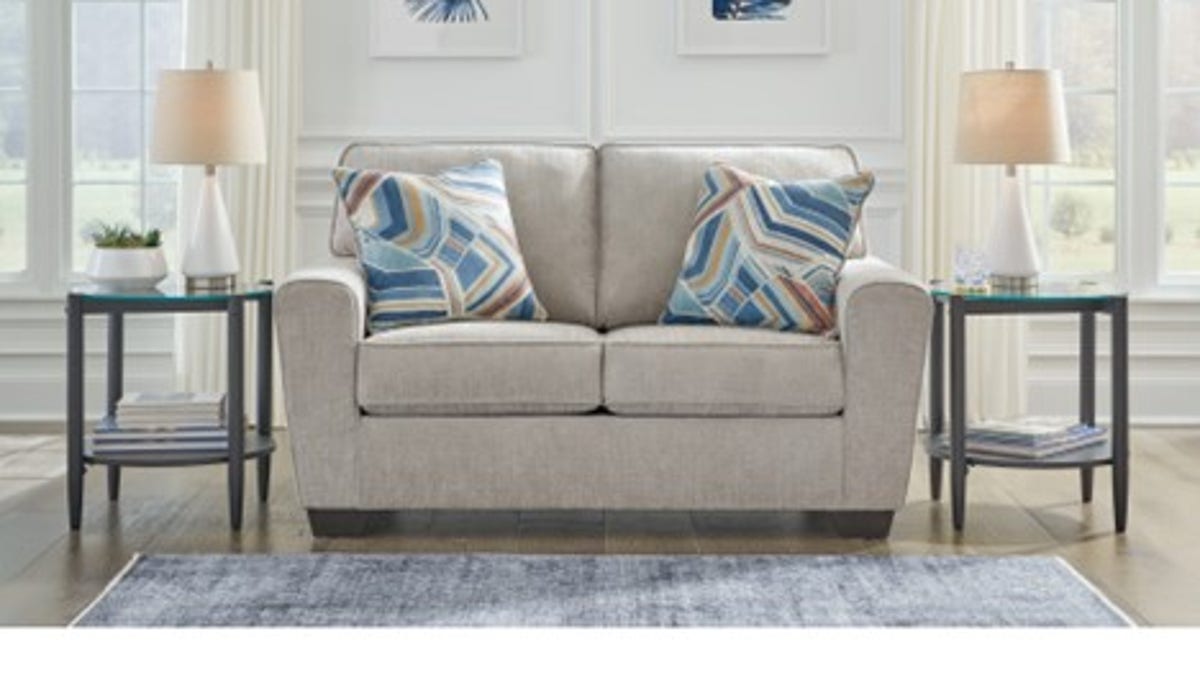 Provide your guests with comfortable seating. 