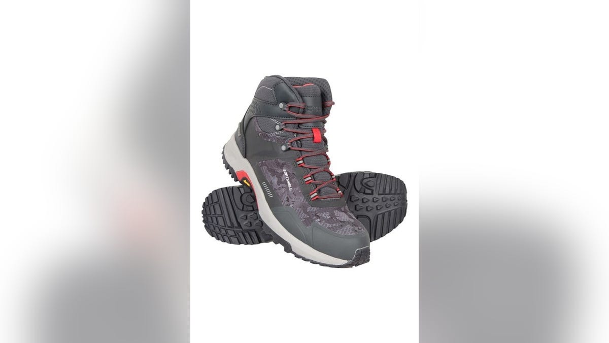 These hiking shoes are great for all-season hiking. 