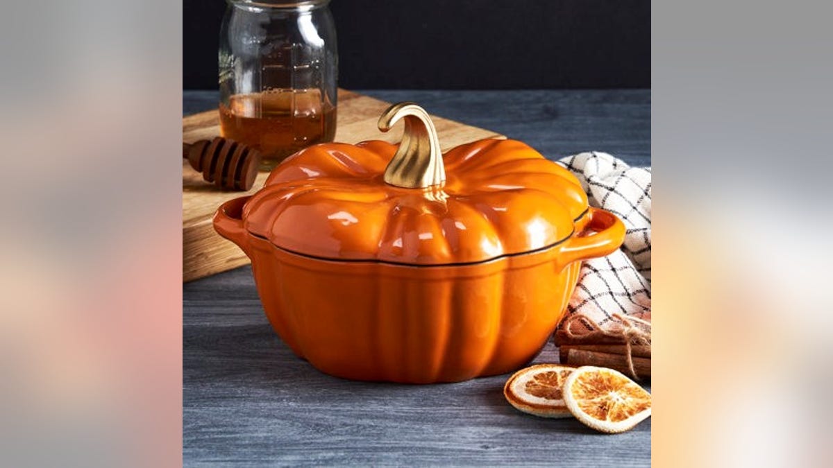 Decorate your kitchen and cook gourmet meals with this Dutch oven.?