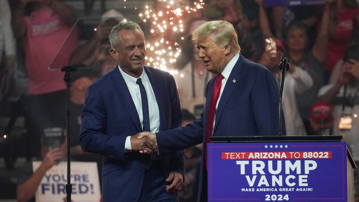 RFK Jr. mendukung Trump