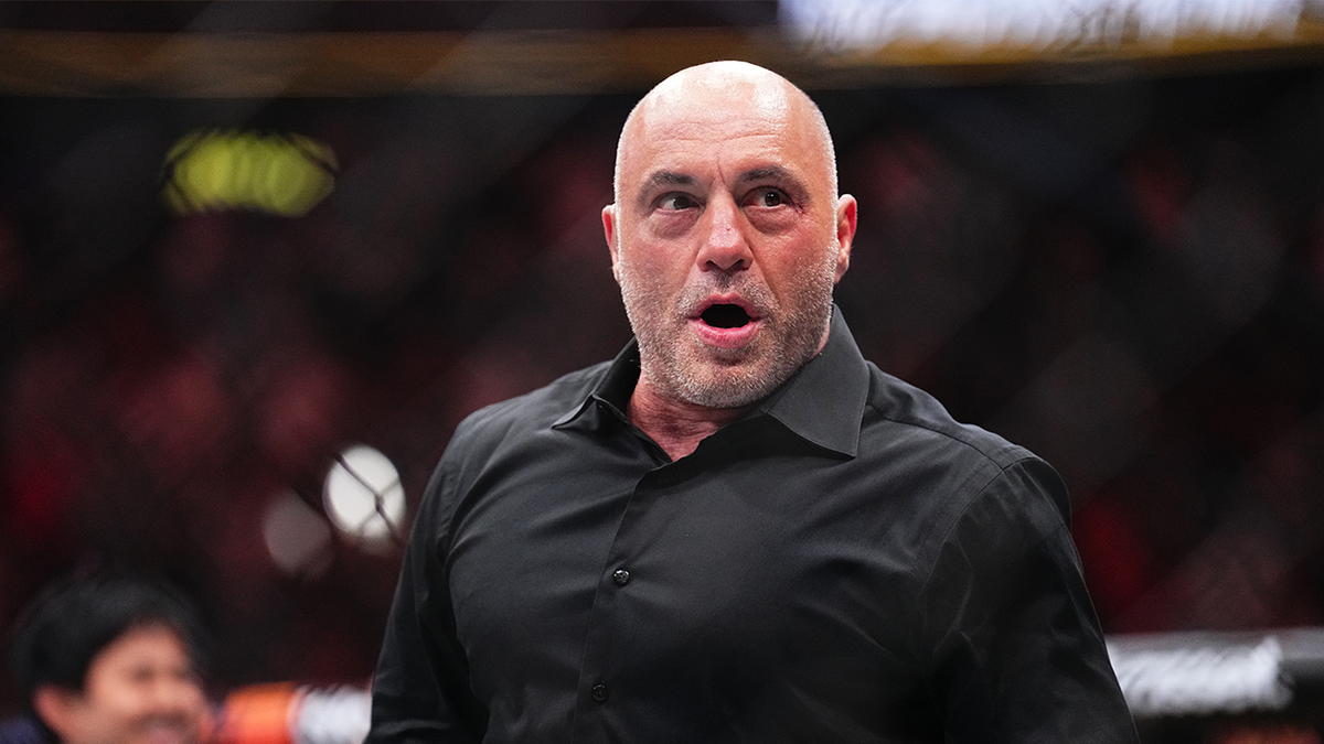 Joe Rogan parece conmocionado