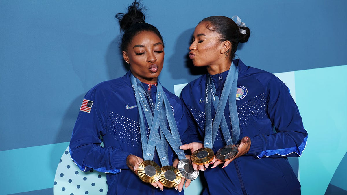 Simone Biles y Jordan Chiles