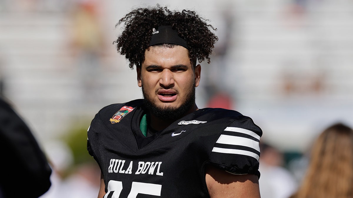 Thomas Odukoya at the Hula Bowl