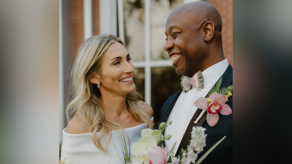 El senador Tim Scott se casa con Mindy Noce en una ceremonia al sur de ...