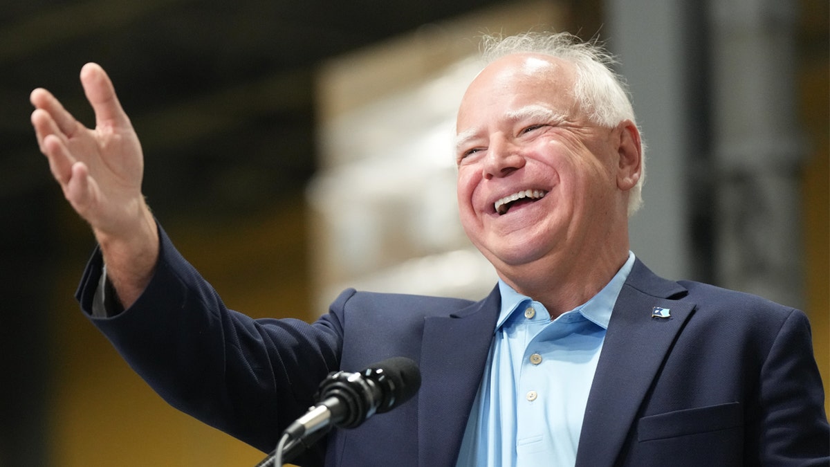 Tim Walz em close-up