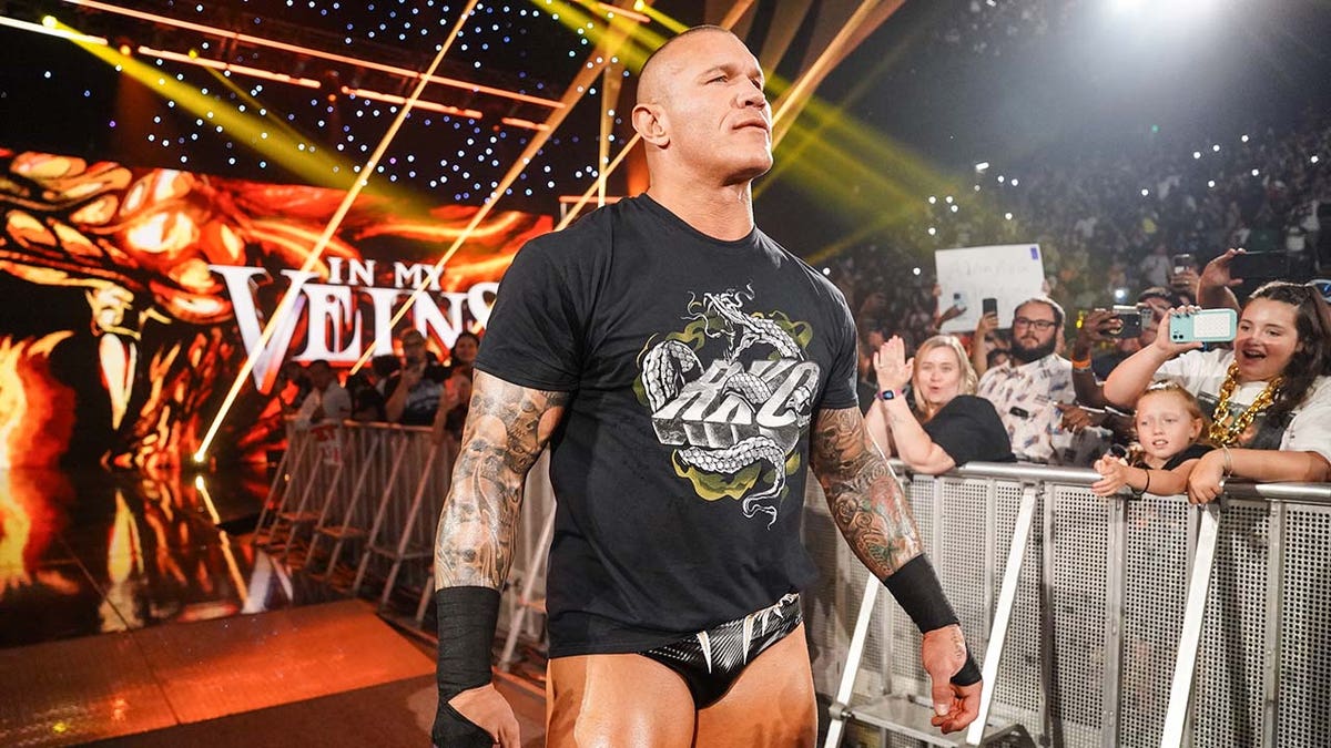 Randy Orton makes an appearance at a WWE event