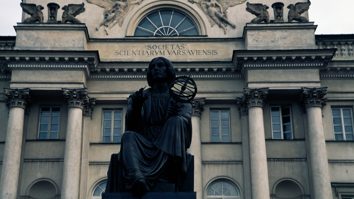 Estatua de Copérnico