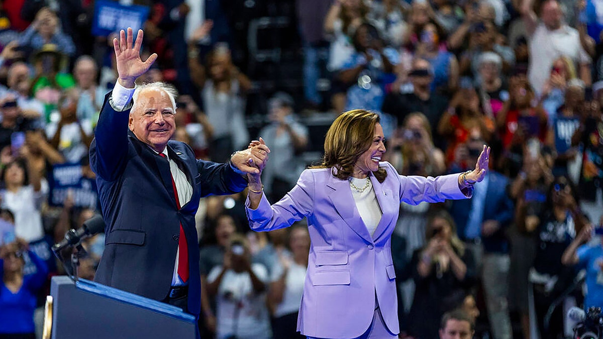 Harris and Walz at Las Vegas rally