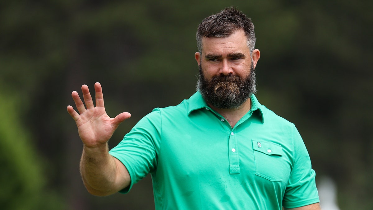 Jason Kelce to host new late-night show on ESPN | Total News