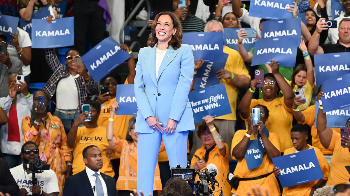 Kamala Harris en un mitin