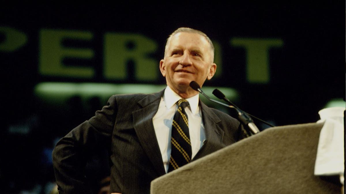 Ross Perot al habla