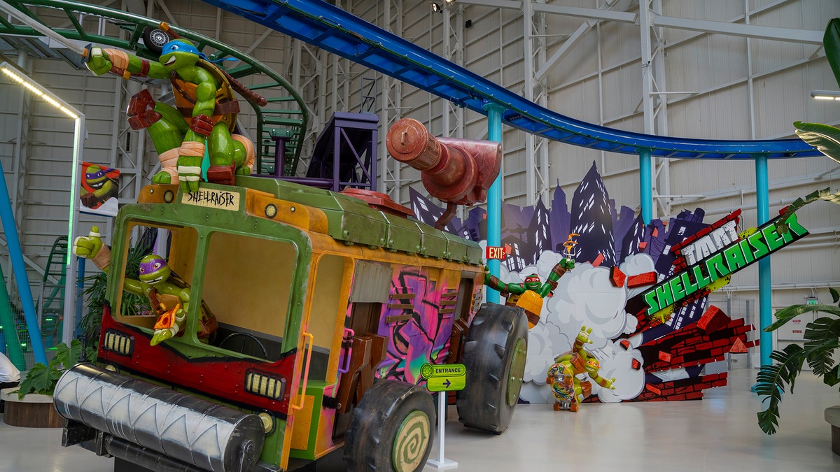 The entrance of Shellraiser at Nickelodeon Universe in the American Dream mall
