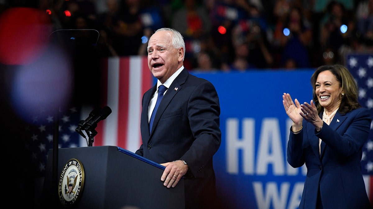 Kamala Harris con Tim Walz