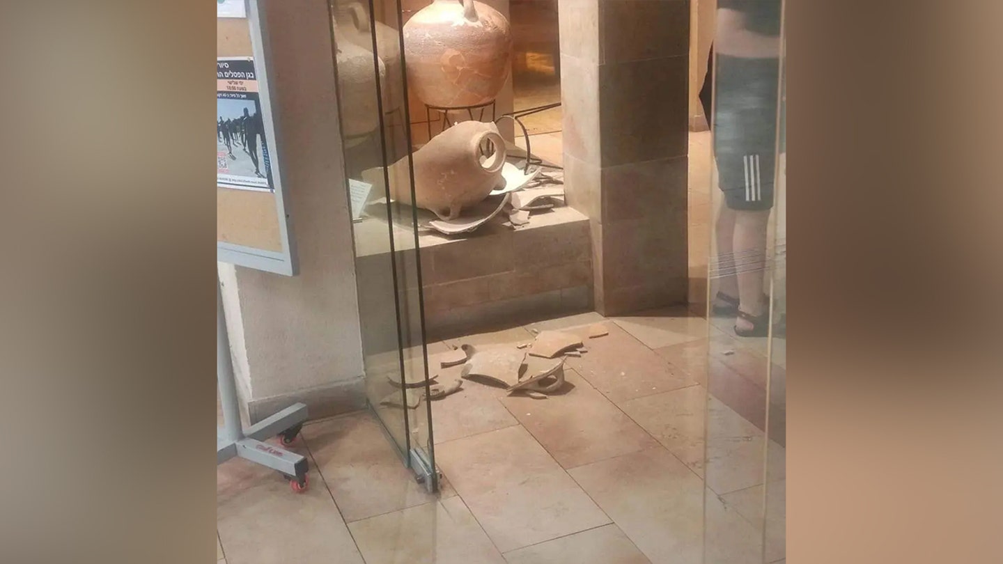 Ancient Tombs Unearthed in Egypt, Shattered Bronze Age Jar in Haifa Museum