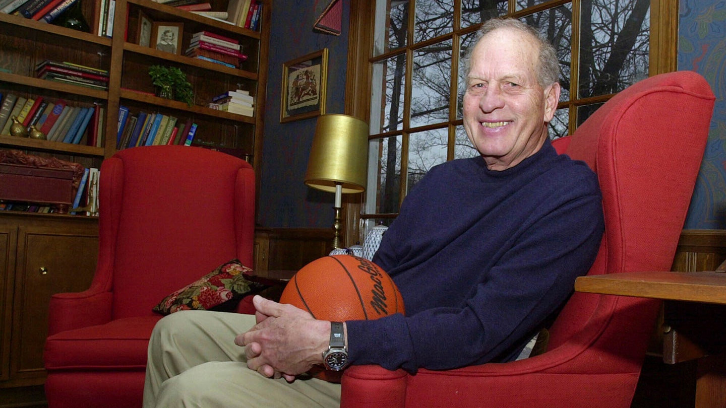 Frank Selvy: 100-Point Game Legend and NBA Star Passes Away at 91