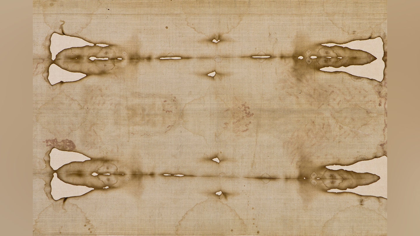 Shroud of Turin: New Findings Suggest Authenticity as 2,000-Year-Old Relic