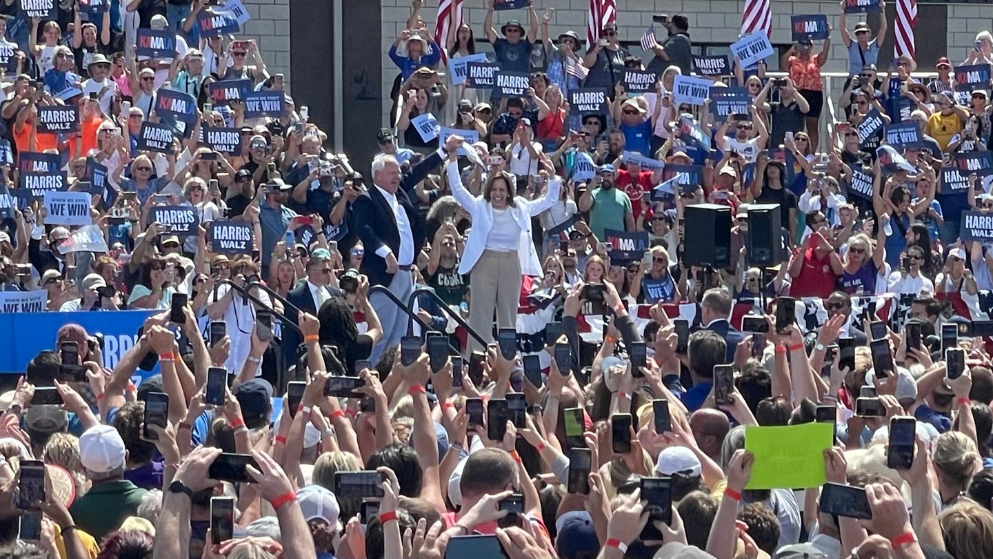 Kamala Harris Tim Walz wide shot Eau Claire WI August 7 2024