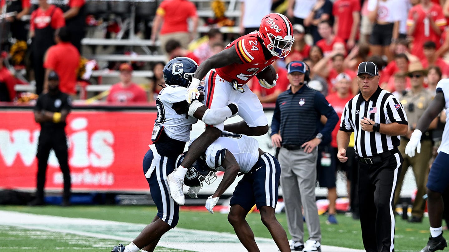 UConn Defensive Back Jordan Wright Ejected for Targeting in Maryland Loss