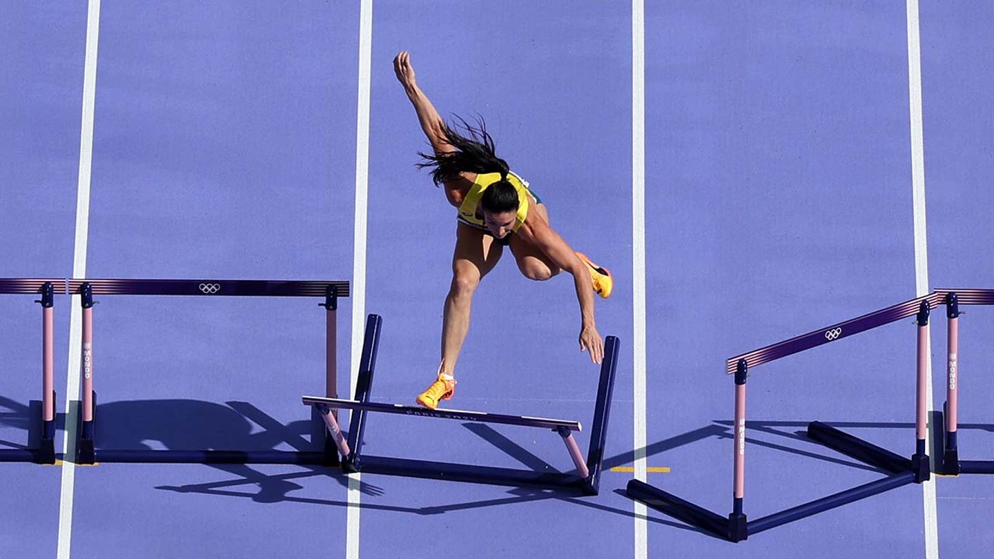 Michelle Jenneke hurdles