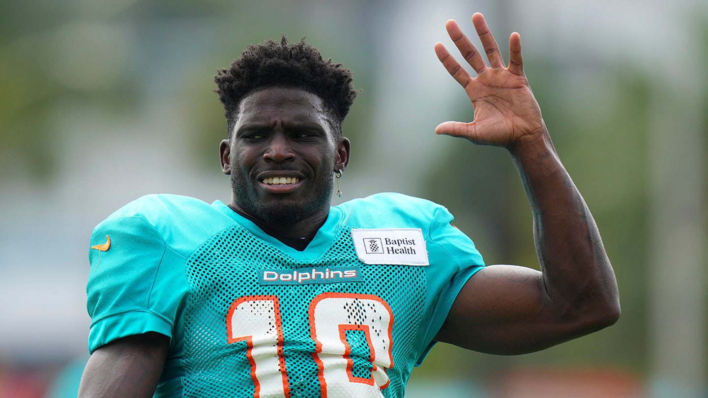 Miami Dolphins' Tyreek Hill Detention Bodycam Footage Released, Sparks Outrage