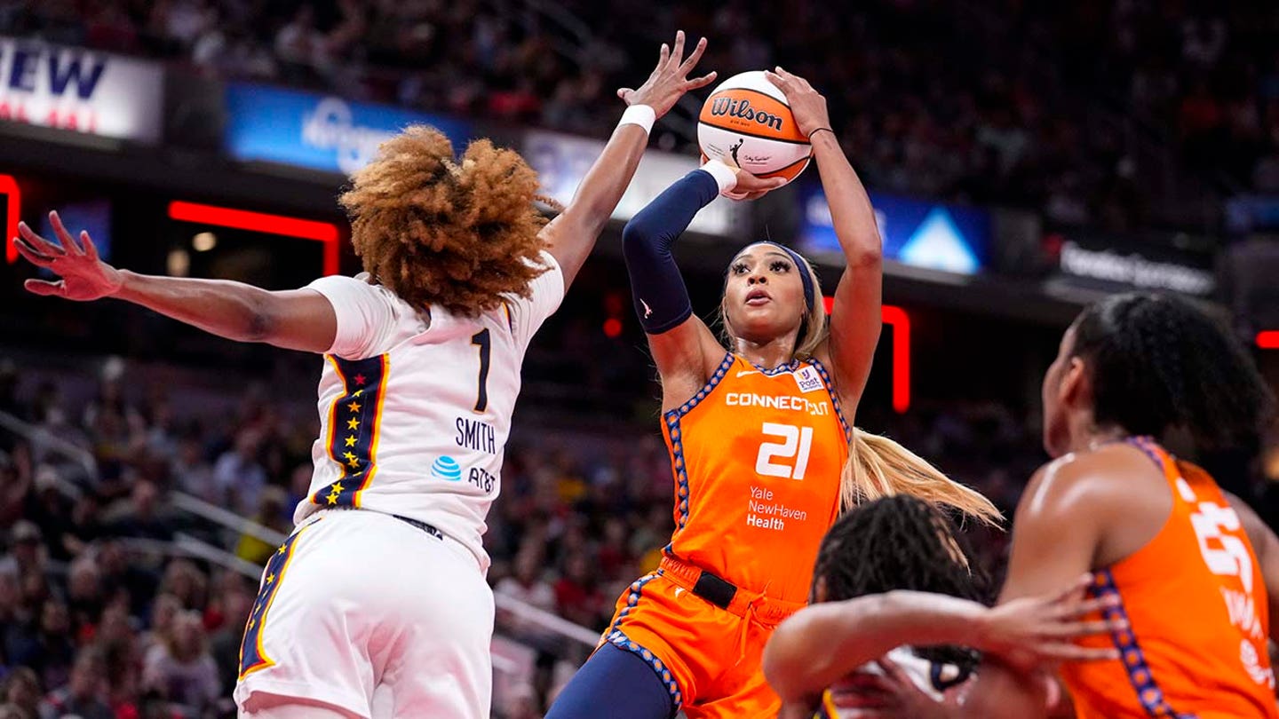 WNBA DiJonai Carrington