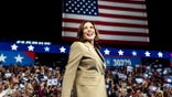 Harris at Glendale, Arizona rally