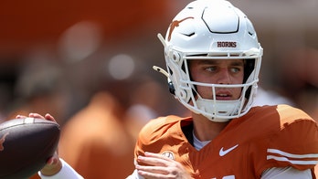 Arch Manning Impresses in Texas Longhorns Debut with Touchdown Performance