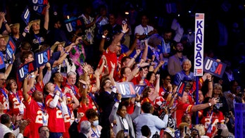 Kansas Democrats Wear Chiefs Gear to DNC, Aiming to Lure Team from Missouri