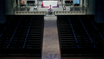 The Rise of Non-Religious Gatherings in San Francisco's Grace Cathedral: A Place for Yoga, Drag Shows, and Community