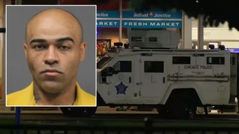 Escaped Mississippi murder suspect arrested after standoff at Chicago restaurant near DNC