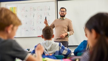 What are microschools and why is the education model growing in Indiana?
