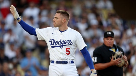 Freddie Freeman Returns to Dodgers After Son's Medical Scare