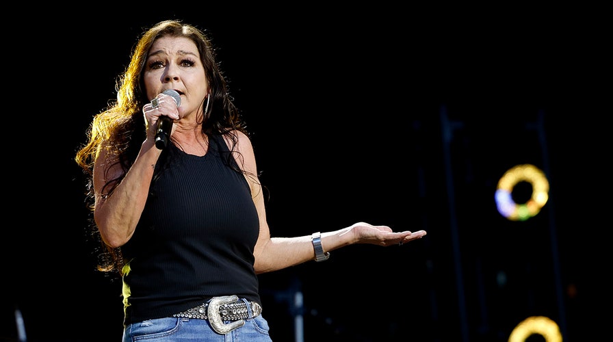 'The Redneck Woman' Gretchen Wilson opens up about nearly derailing her music career