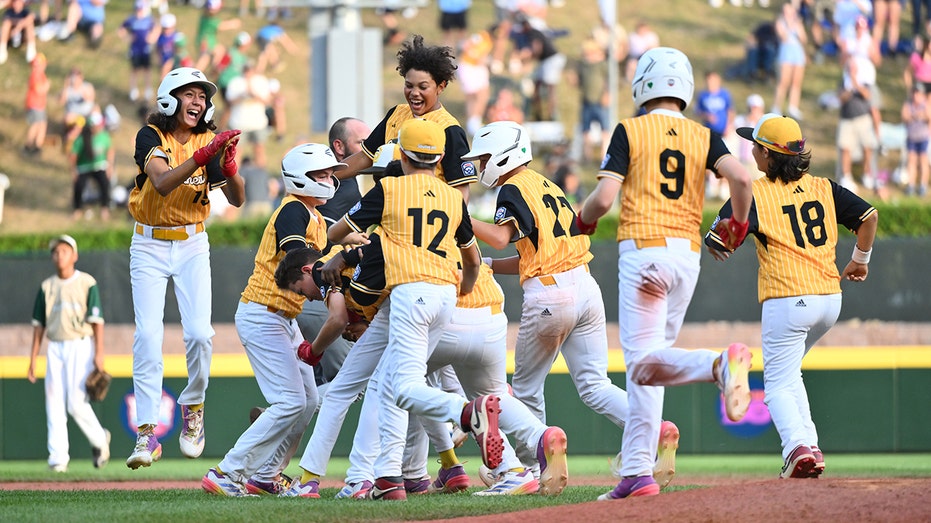 Lake Mary walks off Chinese Taipei to win Florida's first-ever Little League World Series championship