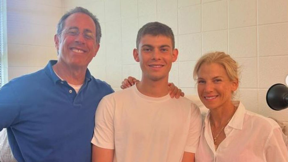 Jerry Seinfeld, wife Jessica officially empty nesters after son's college 'move-in weekend'