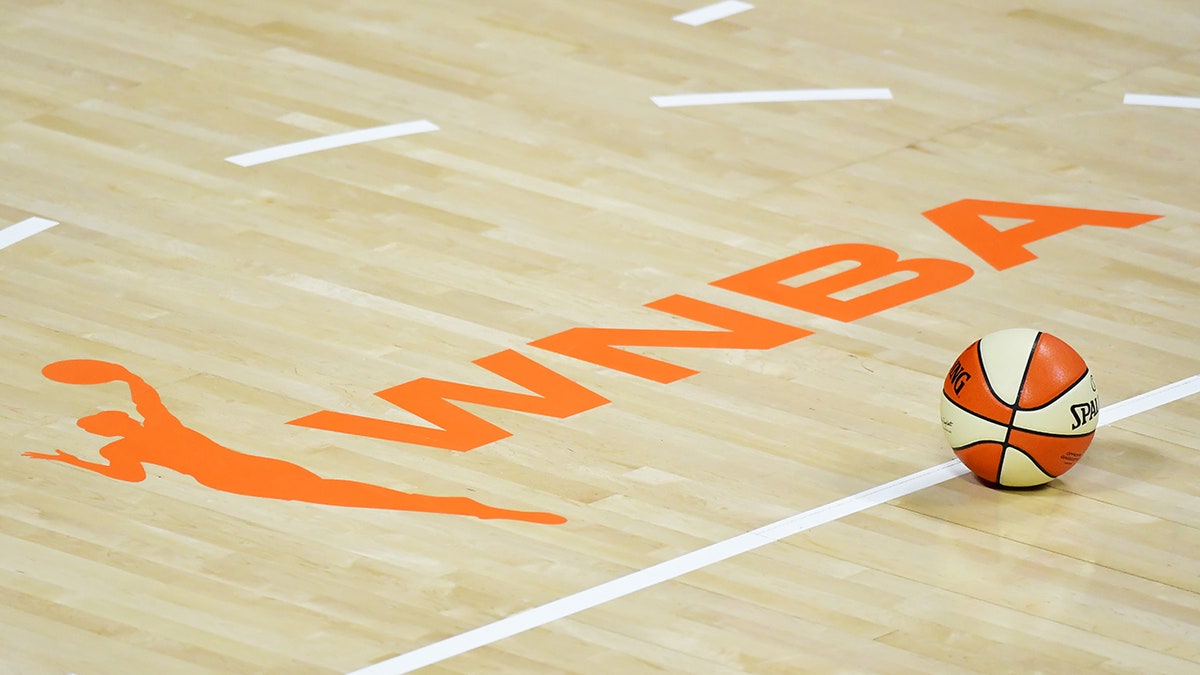 Logotipo da WNBA